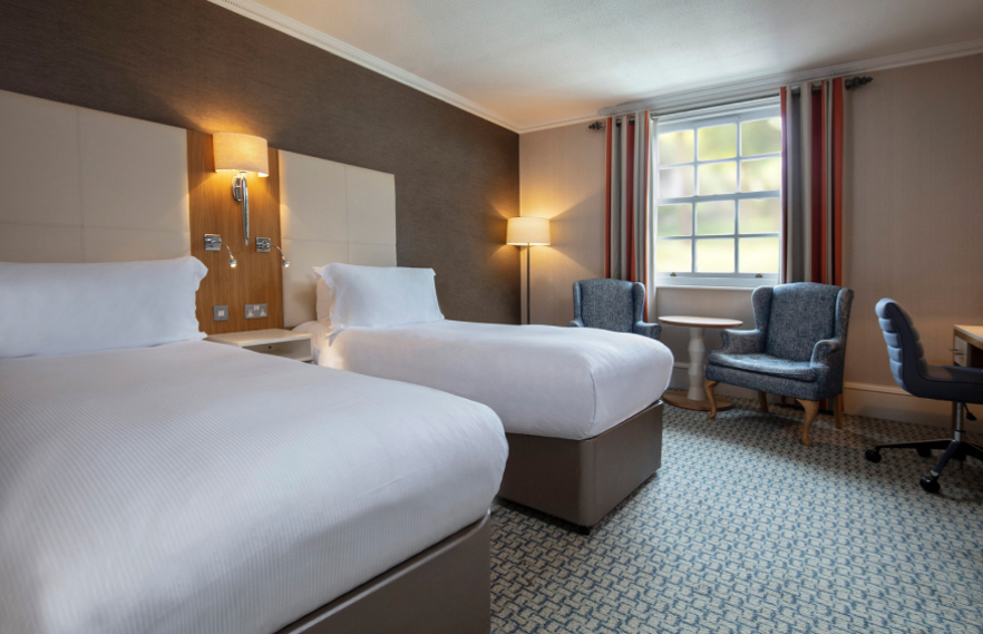 Oultonhall Roomsclassictwin Carousel Desktop 02