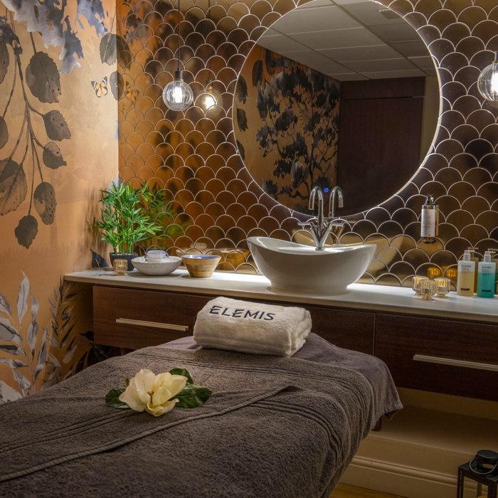 Dunstonhall Gallery Spa 8