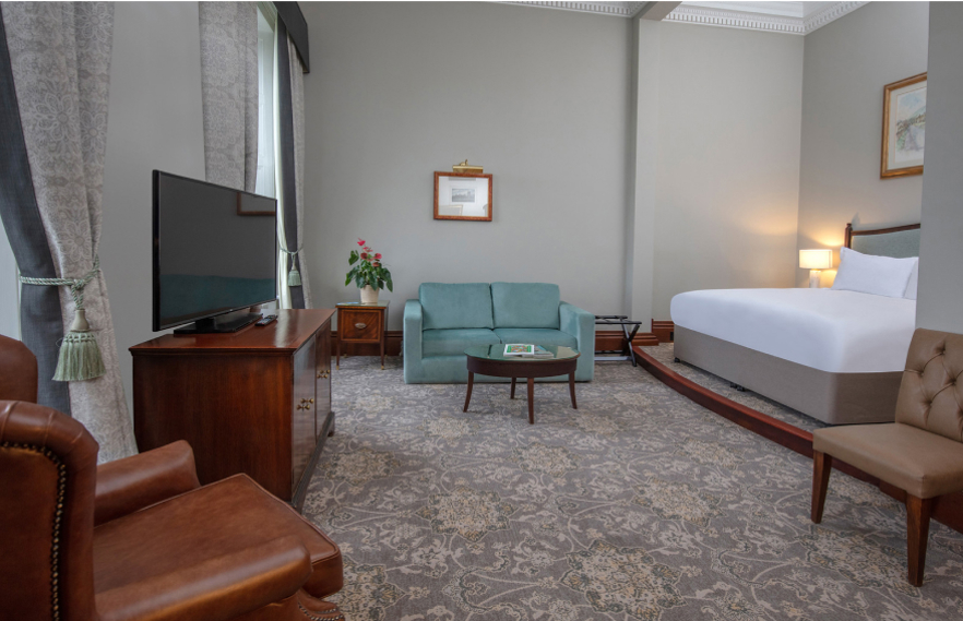 Oultonhall Roomsjuniorsuite Carousel Desktop 03