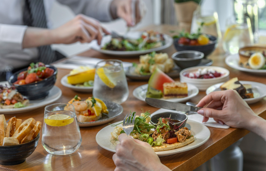 MAIN M&E Carousel Desktop Carousel Food