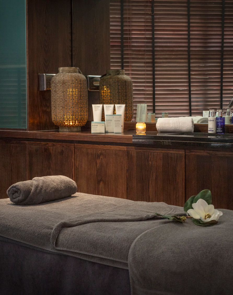 Oultonhall Mainspa Crosssell Desktop 03