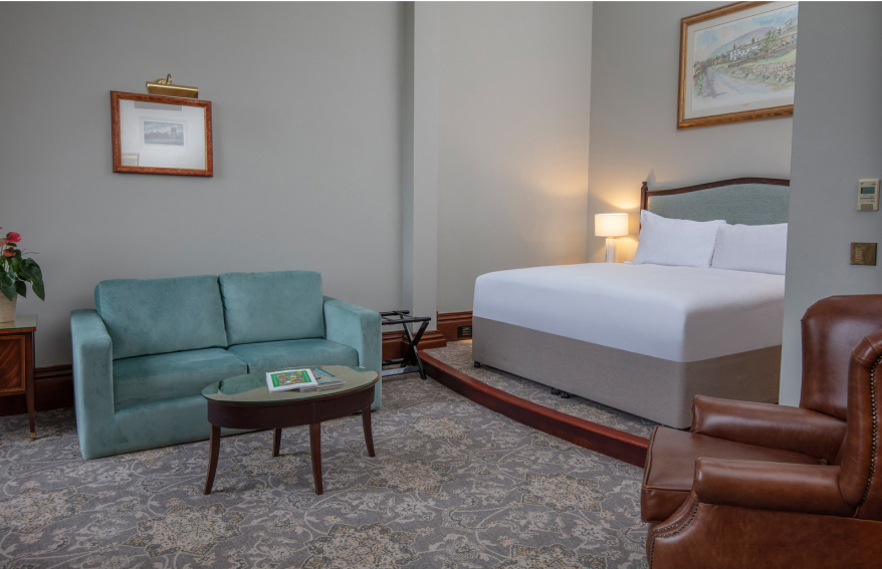 Oultonhall Roomsjuniorsuite Carousel Desktop 04