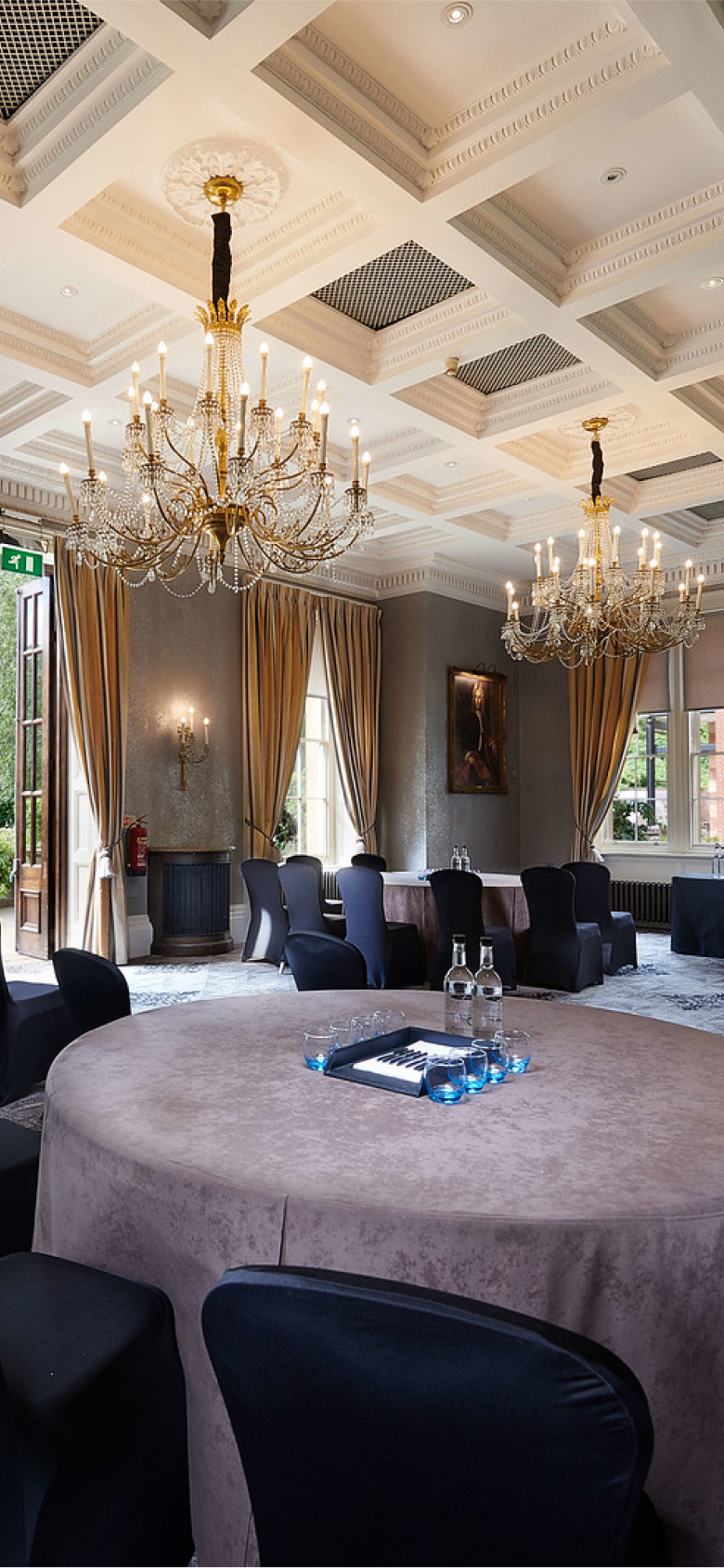 Oultonhall Delegatepackages Inner Desktop