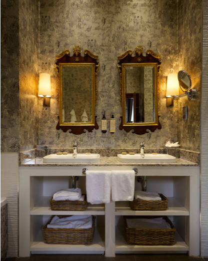 Oultonhall Homepage Socialsharing Mobile 03